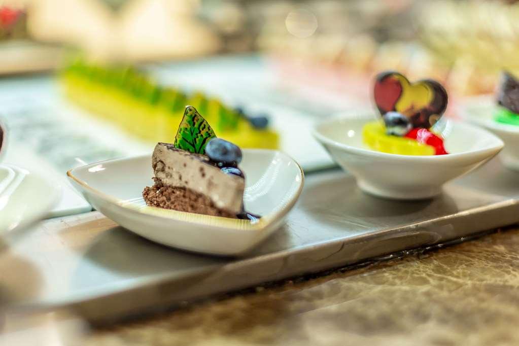 Tulip Inn Al Daar Rawafid Medina Ristorante foto