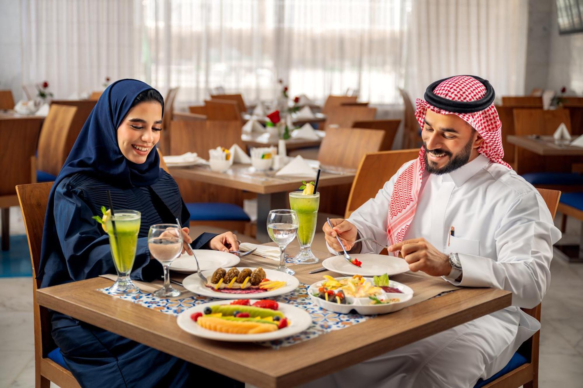 Tulip Inn Al Daar Rawafid Medina Esterno foto