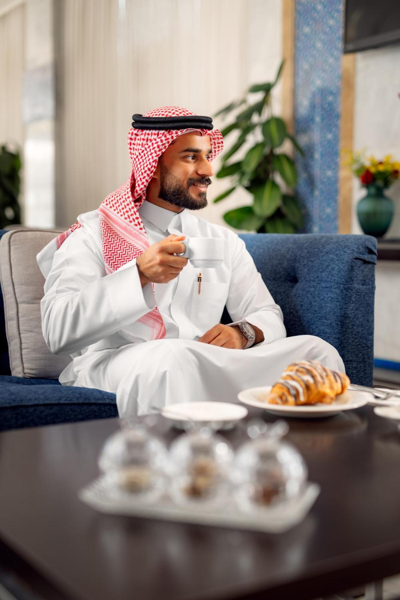 Tulip Inn Al Daar Rawafid Medina Esterno foto